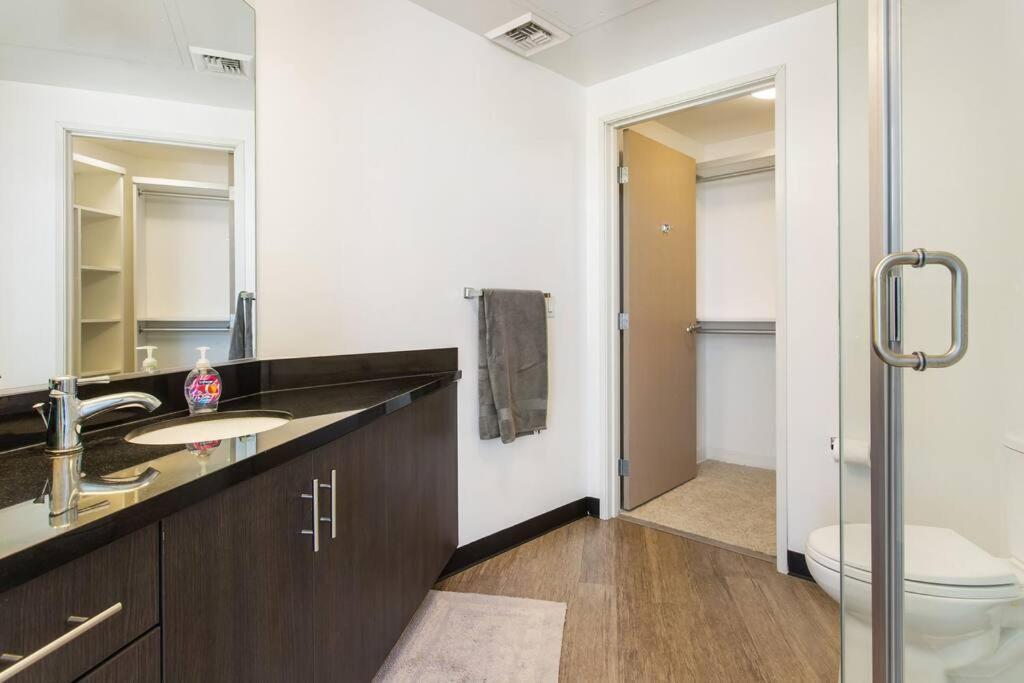 Lovely Upscale High Rise Private Parking & Pool Διαμέρισμα Λος Άντζελες Εξωτερικό φωτογραφία