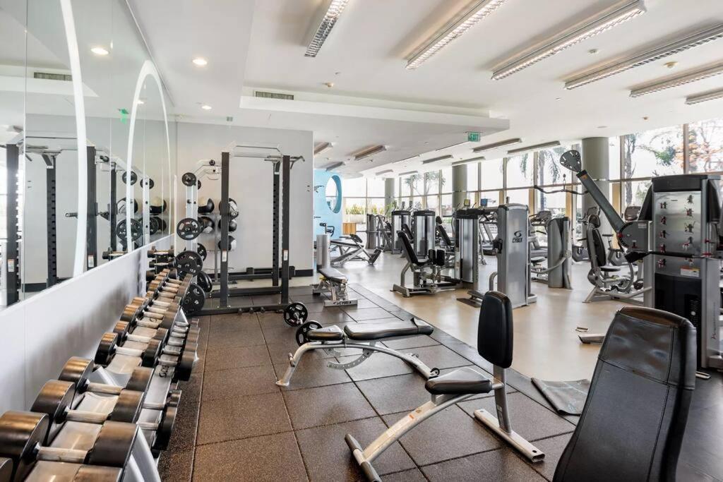 Lovely Upscale High Rise Private Parking & Pool Διαμέρισμα Λος Άντζελες Εξωτερικό φωτογραφία